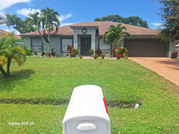 825 SE Cavern Ave, Port St. Lucie, Florida 34983, image 1