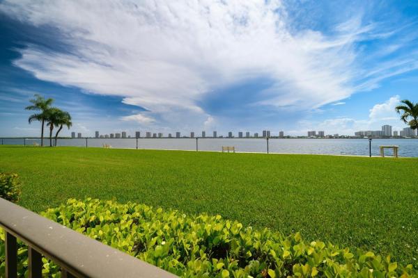 Lake Harbour Towers East, 801 Lake Shore Dr #108, Lake Park, Florida 33403, image 1