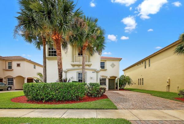 Newport Isles, 2217 SW Newport Isles Blvd, Port St. Lucie, Florida 34953, image 1