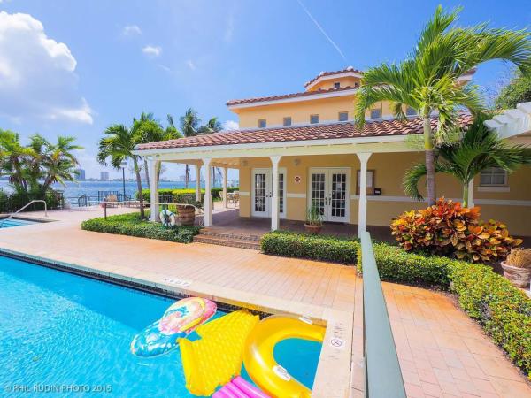 Bay Reach, 1040 Lake Shore 104th Dr #104, Lake Park, Florida 33403, image 1