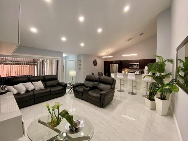 Summit Place, 1031 Summit Place Cir #D, West Palm Beach, Florida 33415, image 1