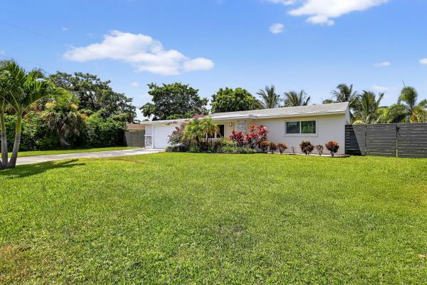 Seacrest Estates, 153 SE 30th Ave, Boynton Beach, Florida 33435, image 1