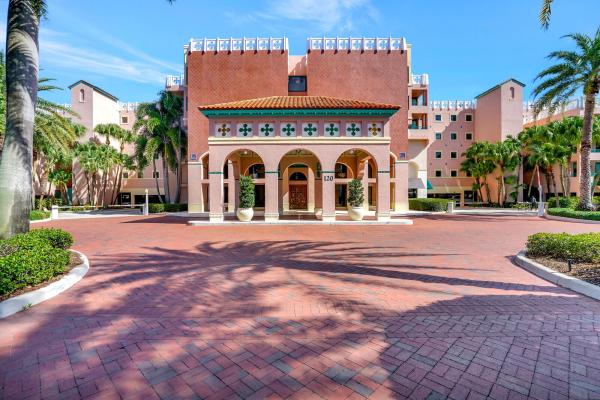 Mizner Court, 120 SE 5th Ave #425, Boca Raton, Florida 33432, image 1