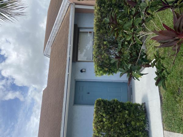 Lee's Crossing, 5653 Barnstead Cir, Lake Worth Beach, Florida 33463, image 1