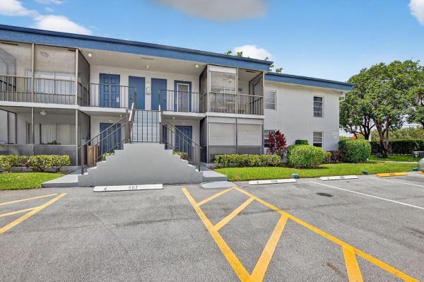 Evergreen, 7535 S Oriole Blvd #208, Delray Beach, Florida 33446, image 1