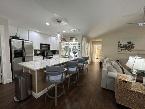 Sun Terrace At The Oaks, 7204 Geminata Oak Ct, Palm Beach Gardens, Florida 33410, image 1
