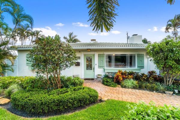 Bonniecrest, 124 Bonnie Briar Ln, Delray Beach, Florida 33444, image 1