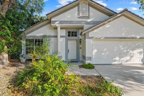Lake Point, 12709 White Coral Dr, Wellington, Florida 33414, image 1