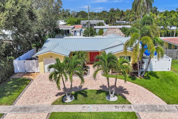 Royal Oaks Hills, 161 SW 8th Ter, Boca Raton, Florida 33486, image 2
