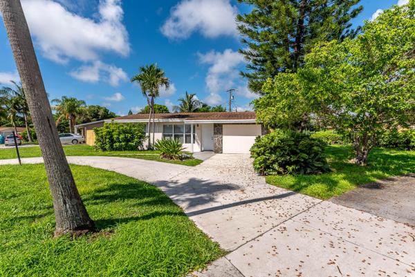 Boynton Ridge, 314 E Gateway Blvd, Boynton Beach, Florida 33435, image 1