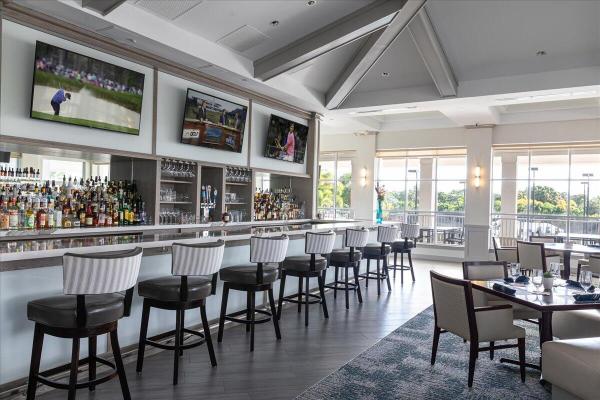 Cambridge At Wycliffe, 4602 Carlton Golf Dr, Lake Worth, Florida 33449, image 3