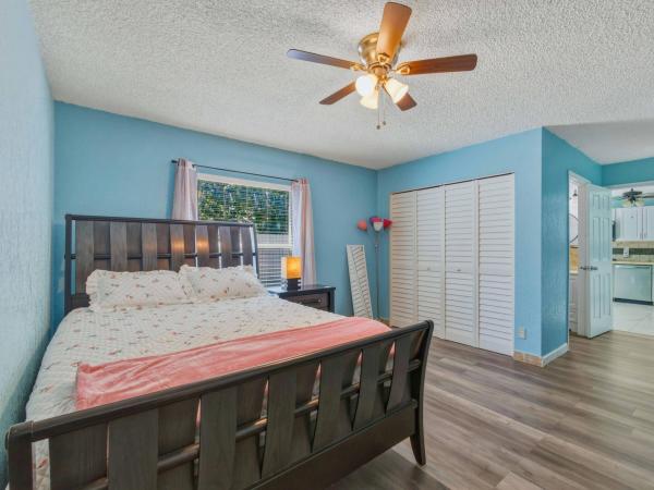 Lantana Homes, 5928 Ithaca Cir W, Lake Worth, Florida 33463, image 2