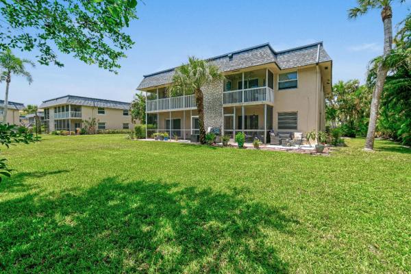 Park Plaza, 1100 E Indiantown Rd #101, Jupiter, Florida 33477, image 1