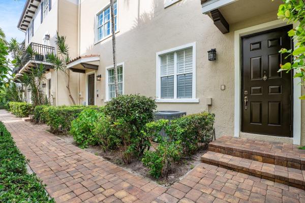 Courtyards Of Delray, 72 SE 6th Ave #I, Delray Beach, Florida 33483, image 1