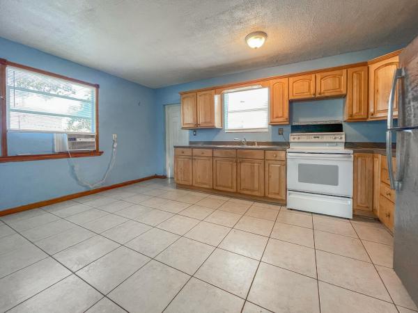 Lake Worth Town, 732 N G St, Lake Worth Beach, Florida 33460, image 1