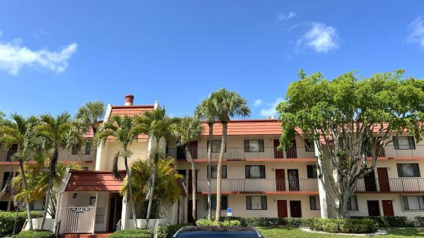 Trevi Court At The Fountains Of Palm Beach, 4345 Trevi Ct #208, Lake Worth Beach, Florida 33467, image 1