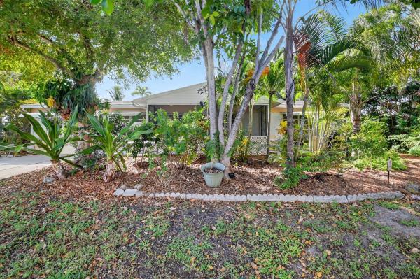 Lake Osborne Terrace, 702 Sunset Dr, Lake Worth Beach, Florida 33461, image 1