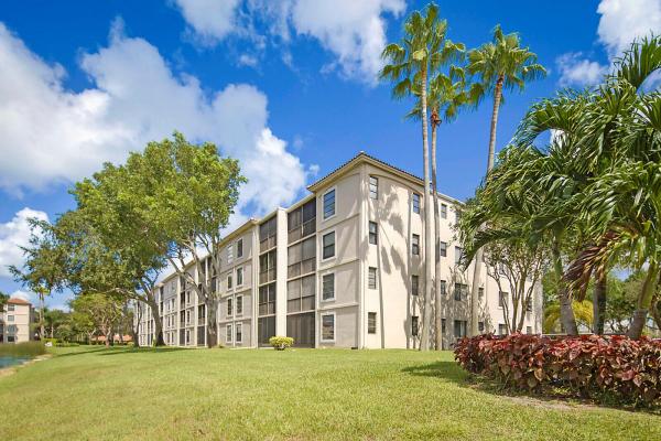 Huntington Pointe, 6037 Pointe Regal Cir #301, Delray Beach, Florida 33484, image 1