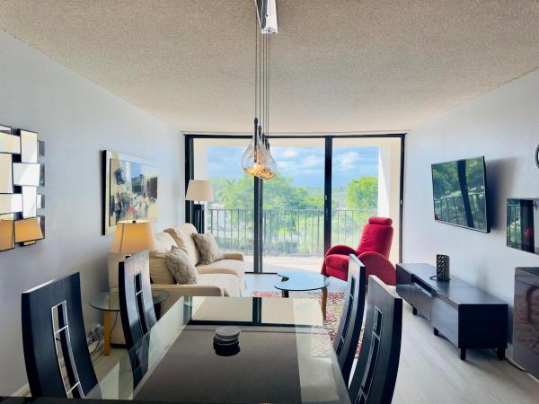 Lakeshore Club, 1830 Embassy Dr #505, West Palm Beach, Florida 33401, image 1