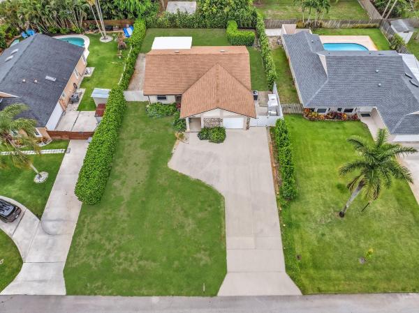 Delray Garden Estates, 5276 Pine Tree Dr, Delray Beach, Florida 33484, image 1