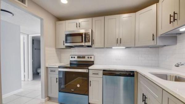Breakwaters Of The Palm Beaches, 500 Executive Center Dr #5-A, West Palm Beach, Florida 33401, image 1