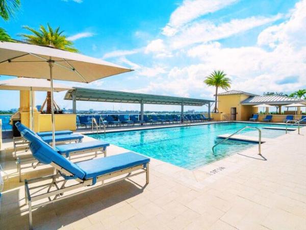Marina Grande Club & Residences, 2650 Lake Shore Dr #1705, Riviera Beach, Florida 33404, image 1
