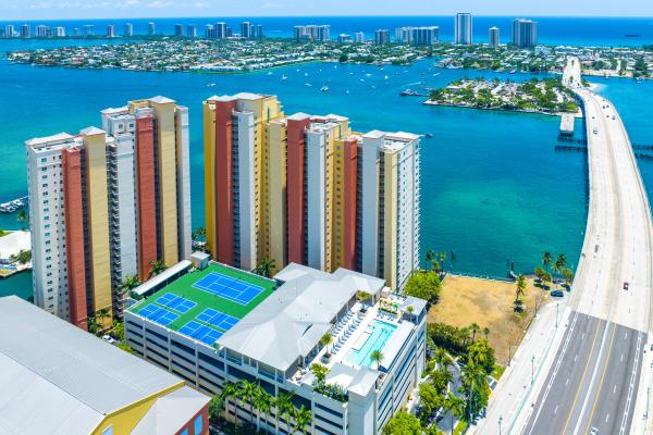 Marina Grande Club & Residences, 2650 Lake Shore Dr #1705, Riviera Beach, Florida 33404, image 3