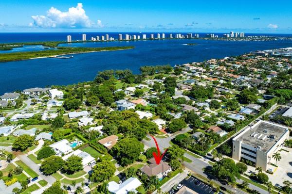 Yacht Club, 701 Buoy Rd, North Palm Beach, Florida 33408, image 1