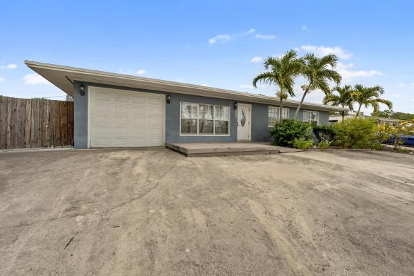 Lake Osborne Heights, 808 Wright Dr, Lake Worth Beach, Florida 33461, image 2