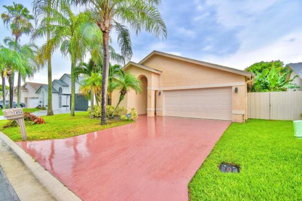 Waterway Cove Of Wellington, 1456 Waterway Cove Dr, Wellington, Florida 33414, image 1