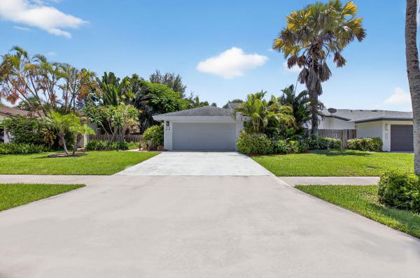 Baytree At The Meadows, 22 Baytree Cir, Boynton Beach, Florida 33436, image 1