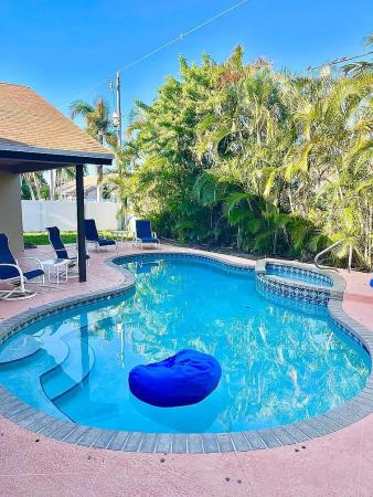 Hidden Valley, 7689 W Country Club Blvd, Boca Raton, Florida 33487, image 1