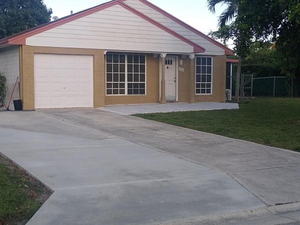Waterchase, 9024 Carma Dr, Boynton Beach, Florida 33472, image 1