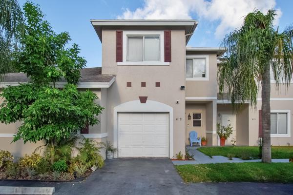 Crystal Lake Village, 819 NW 42nd Pl #819, Deerfield Beach, Florida 33064, image 1