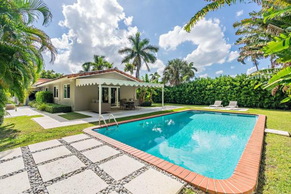 Worth Court, 157 Worth Ct, West Palm Beach, Florida 33405, image 1