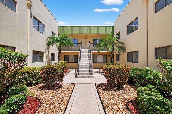 Pembridge At Lakes Of Delray, 15217 Lakes Of Delray Blvd #92, Delray Beach, Florida 33484, image 1