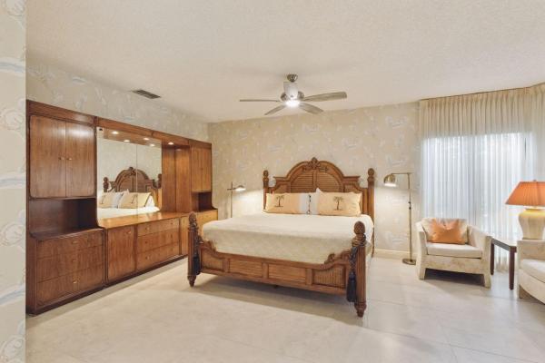 Villa D'Este, 2862 Deer Creek Via Venezia, Deerfield Beach, Florida 33442, image 3