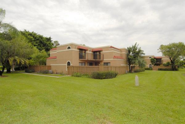 Banyan Lake, 8122 Severn Dr #A, Boca Raton, Florida 33433, image 1