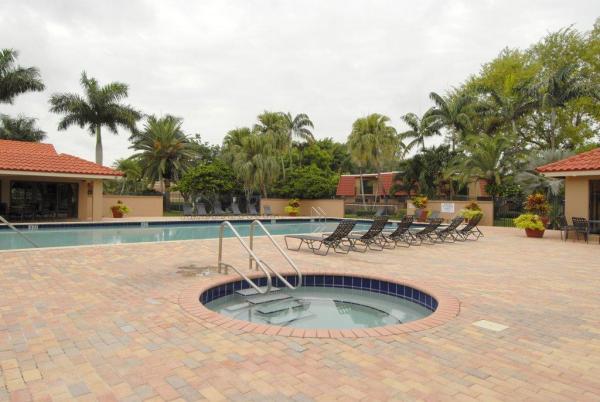 Banyan Lake, 8122 Severn Dr #A, Boca Raton, Florida 33433, image 1