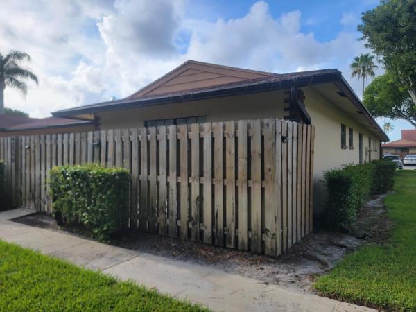 Westchester Townhouses, 4290 Woodstock Dr #D, West Palm Beach, Florida 33409, image 1