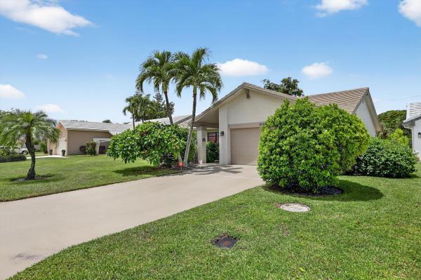 Camino Woods 2, 6043 Petaluma Dr, Boca Raton, Florida 33433, image 1