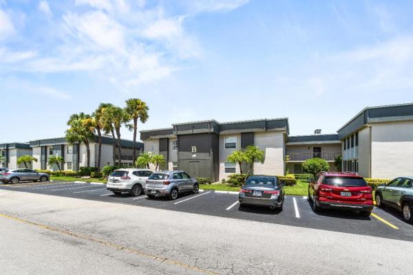 62 Piedmont B, Delray Beach, Florida 33484, image 3