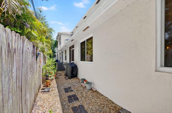 Armour Manor, 479 Tequesta Dr #7, Tequesta, Florida 33469, image 1