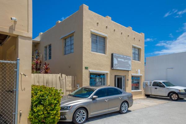 Lake Worth Town, 928 S Dixie Hwy, Lake Worth Beach, Florida 33460, image 1
