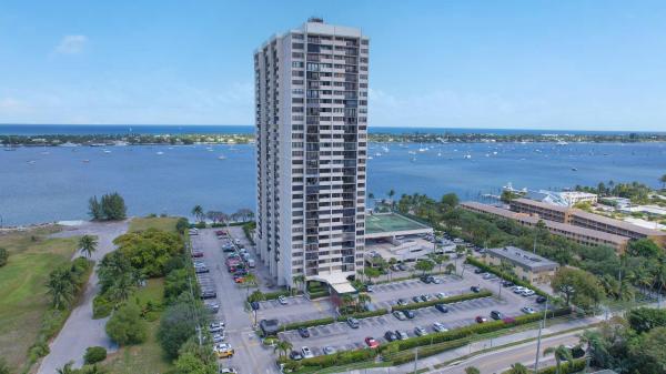 The Palm Beach House, 5600 N Flagler Dr #904, West Palm Beach, Florida 33407, image 1