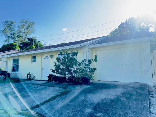 Lantana Homes, 5908 Triphammer Rd, Lake Worth Beach, Florida 33463, image 1