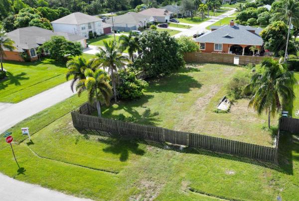 498 SW Namoit Pl, Port St. Lucie, Florida 34953, image 1
