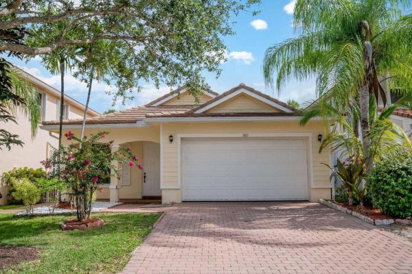 Mulberry Grove At Palm Beach Plantation, 307 Mulberry Grove Rd, West Palm Beach, Florida 33411, image 1
