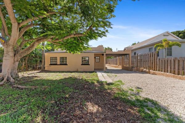 Lake Worth Town, 825 N K St, Lake Worth Beach, Florida 33460, image 1