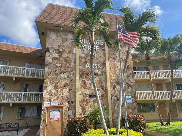 Village Green 1, 555 Purdy Ln #203, Palm Springs, Florida 33461, image 1